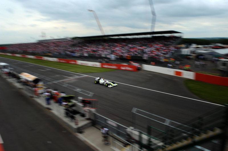 Illustration for article titled 2009 British Grand Prix: Mega-Gallery